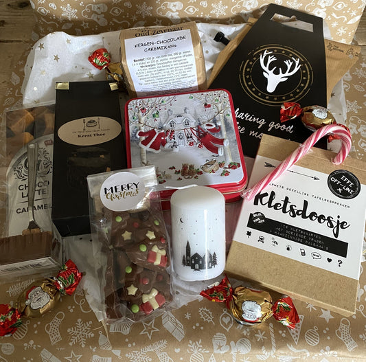 Groot Kerstpakket met o.a. kletsdoosje en kerstblik