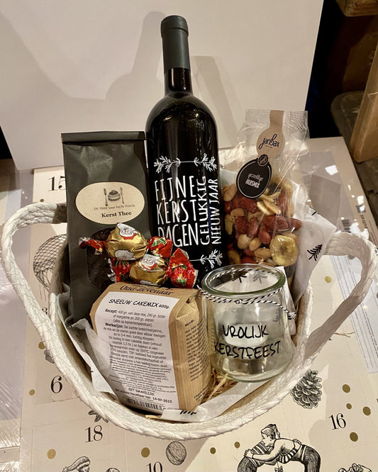 Kerstpakket  wijn in mand